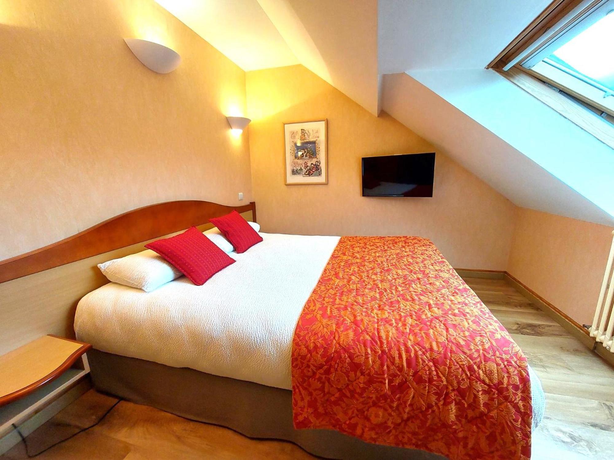Logis Hotel & Restaurant Des Lacs Celles-sur-Plaine Luaran gambar